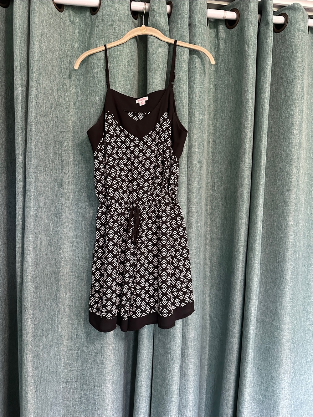 Xhilaration Black and White Geometric Sleeveless romper